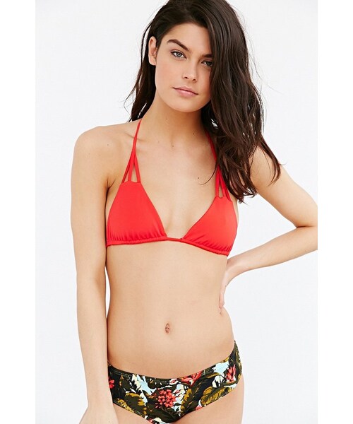 URBAN OUTFITTERS（アーバンアウトフィッターズ）の「Out From Under Strappy Triangle Bikini Top（水着・レディース・BLACK/SKY/RED・S/M/L）」の11枚目の写真