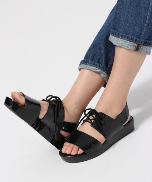 LEPSIM（レプシィム）の「【雨の日にもOK！レインサンダル！】レインレースＵＰサンダル（シューズ・レディース・ホワイト05/ブラック09/ブルー85・Ｍ(23-23.5)/Ｌ(24-24.5)）」の2枚目の写真