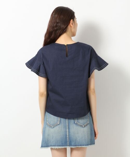 A part by（アパートバイ）の「ＣローンソデフレアＳＳブラウス（トップス・レディース・ホワイト　05/カーキ　78/ネイビー　88・Ｍ/Ｌ）」の8枚目の写真