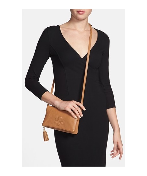 TORY BURCH（トリーバーチ）の「Tory Burch 'Thea - Mini' Foldover Crossbody Bag（ショルダーバッグ・レディース・Black）」の4枚目の写真