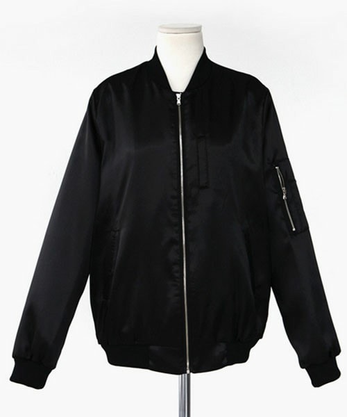 DHOLIC（ディーホリック）の「サテンルーズフィットブルゾン（ブルゾン・レディース・ディープスカイブルー/ブラック・FREE）」の2枚目の写真