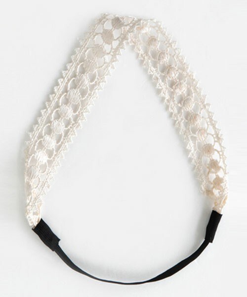 DHOLIC（ディーホリック）の「フラワーヘアバンド（ヘアバンド・レディース・イエローA/ホワイトE/アイボリーD/スカイブルーA/ピンクA/ライトベージュB/ライトベージュC/ベージュE・FREE）」の5枚目の写真