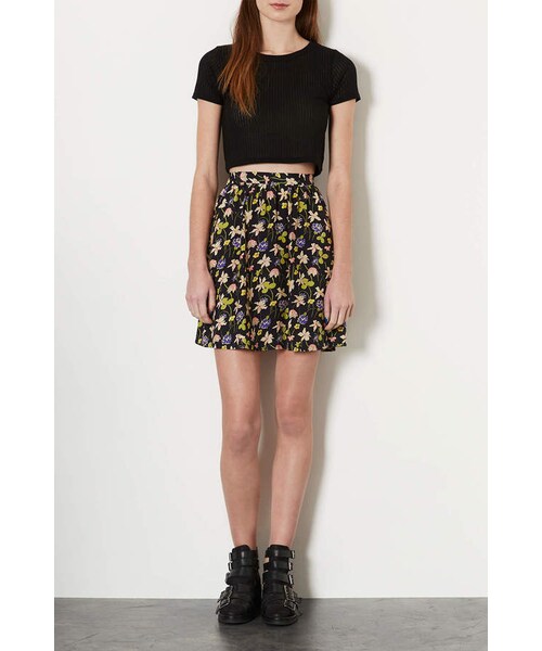 TOPSHOP（トップショップ）の「Skinny rib crop tee（Tシャツ/カットソー・レディース・BLACK・8/12）」の4枚目の写真