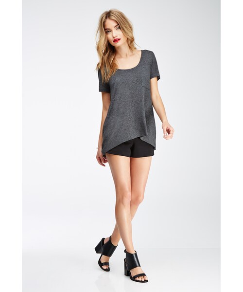 FOREVER 21(フォーエバー トゥエンティーワン)の「FOREVER 21 Raw-Cut Pocket Tee(Tシャツ/カットソー・レディース・Charcoal/Black/White・Large/X-Small/Small/Medium)」の2枚目の写真