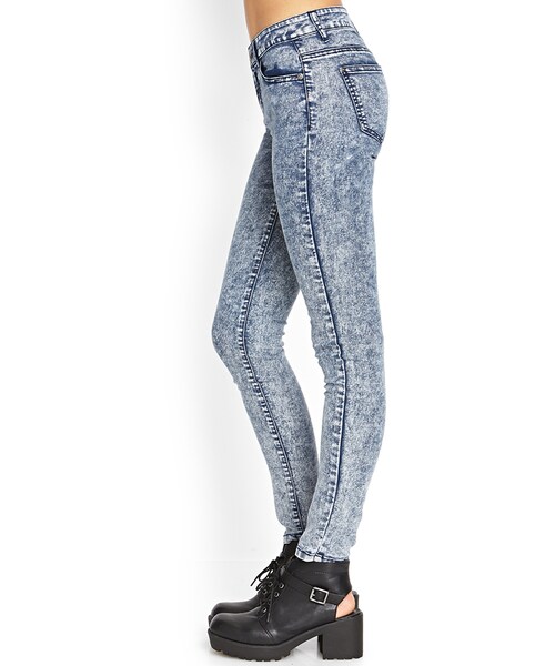 FOREVER 21（フォーエバー トゥエンティーワン）の「FOREVER 21 Acid Wash Skinny Jeans（デニムパンツ・レディース・Indigo・28）」の5枚目の写真