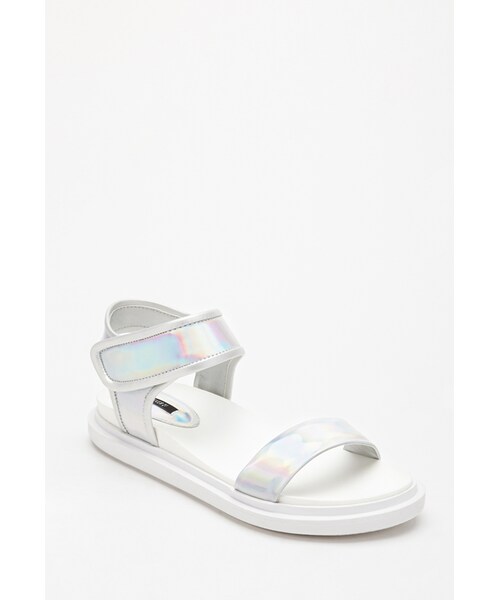 FOREVER 21（フォーエバー トゥエンティーワン）の「FOREVER 21 Faux Patent Leather Flatform Sandals（サンダル・レディース・Silver/Black・8/10/7/9/6）」の10枚目の写真