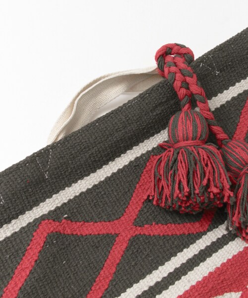 URBAN RESEARCH DOORS（アーバンリサーチドアーズ）の「印地安圖騰兩用手拿包（バッグ・レディース・紅色/卡其綠色/黑色・one）」の14枚目の写真