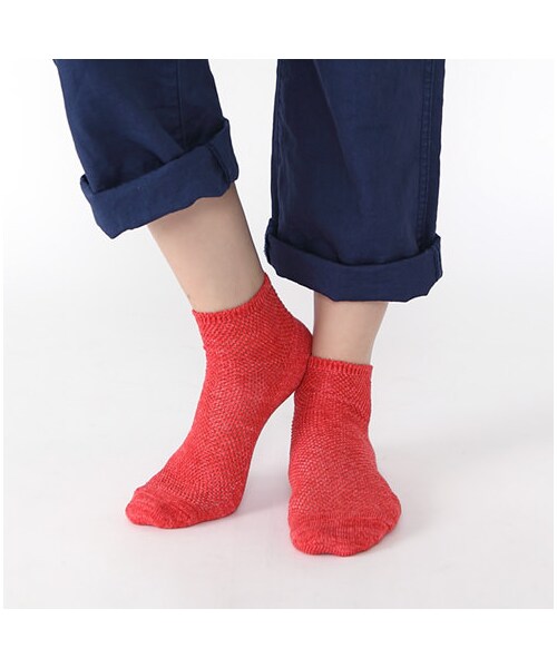 靴下屋（クツシタヤ）の「スペック総メッシュショートソックス（ソックス・靴下・レディース・キナリ/グレーモク/アカ/サックス/デニム/インディゴ・22.0～24.0cm）」の8枚目の写真