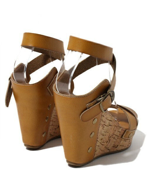 Bridget Birkin(ブリジットバーキン)の「【OroNero×Bridget Birkin】ベルトウエッジサンダル(サンダル・レディース・ブラウン/ダークブラウン/ベージュ/イエロー・35/36/37/38)」の7枚目の写真