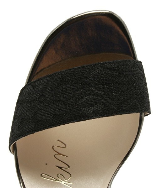 Bridget Birkin(ブリジットバーキン)の「花柄生地ヒールサンダル (542001)(サンダル・レディース・ホワイト/ブラック/イエロー/オレンジ・22.5/23/23.5/24/24.5/22)」の8枚目の写真