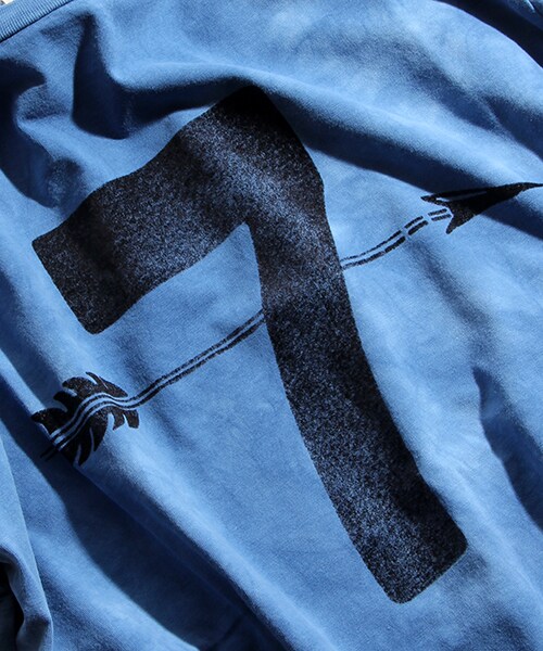 REMI RELIEF(レミレリーフ)の「インディゴタイダイプリントTEE(トップス・メンズ・サックスブルー/ブルー・M/L)」の7枚目の写真