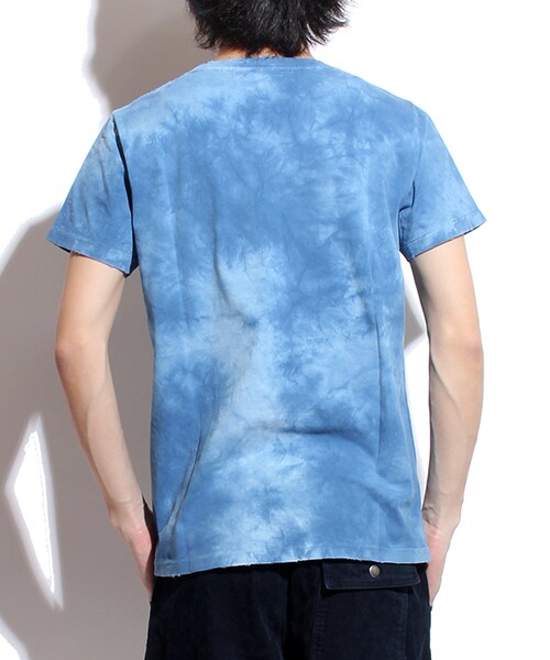 REMI RELIEF(レミレリーフ)の「インディゴタイダイプリントTEE(トップス・メンズ・サックスブルー/ブルー・M/L)」の3枚目の写真