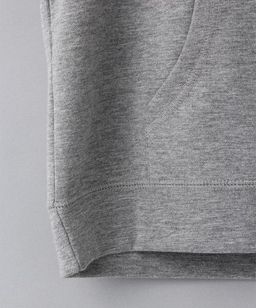 JEANASIS（ジーナシス）の「ウラケフードプルオーバー（トップス・レディース・オフホワイト(08)/グレー(15)・ＦREE）」の7枚目の写真