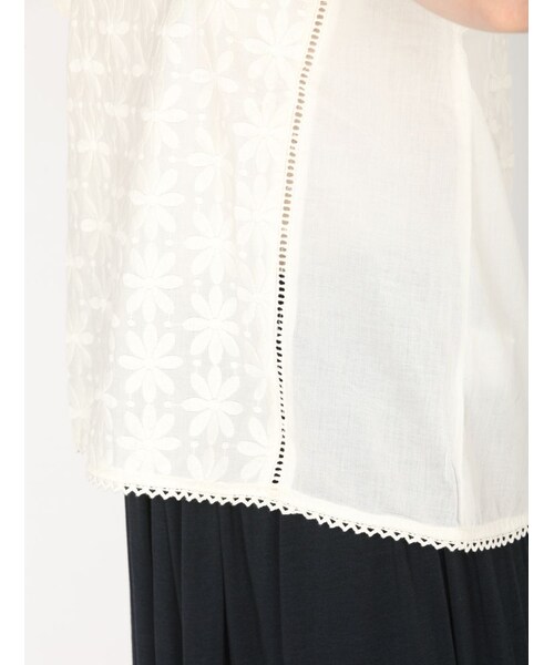 Rinajour（リナジュール）の「綿レースボイルブラウス（トップス・レディース・OFF/WHITE/NAVY・F）」の6枚目の写真