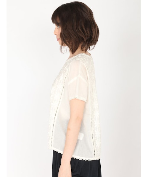 Rinajour（リナジュール）の「綿レースボイルブラウス（トップス・レディース・OFF/WHITE/NAVY・F）」の2枚目の写真