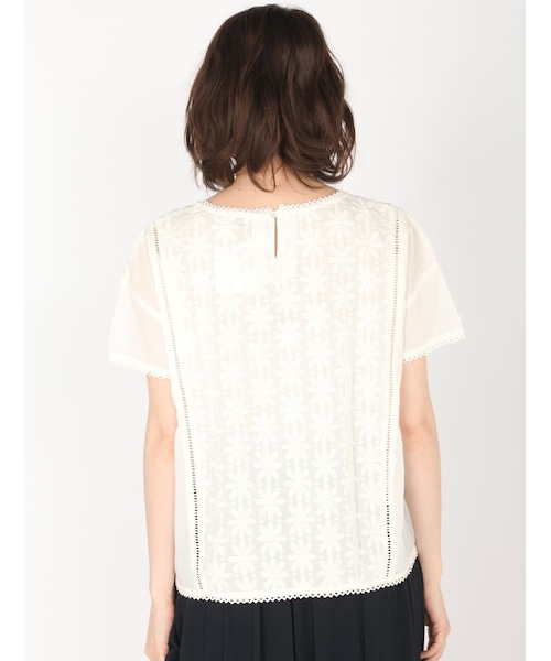 Rinajour（リナジュール）の「綿レースボイルブラウス（トップス・レディース・OFF/WHITE/NAVY・F）」の3枚目の写真