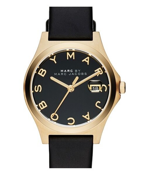 Marc by Marc Jacobs（マークバイマークジェイコブス）の「MARC BY MARC JACOBS 'The Slim' Leather Strap Watch, 30mm（アナログ腕時計・レディース・Black/ Gold）」の2枚目の写真