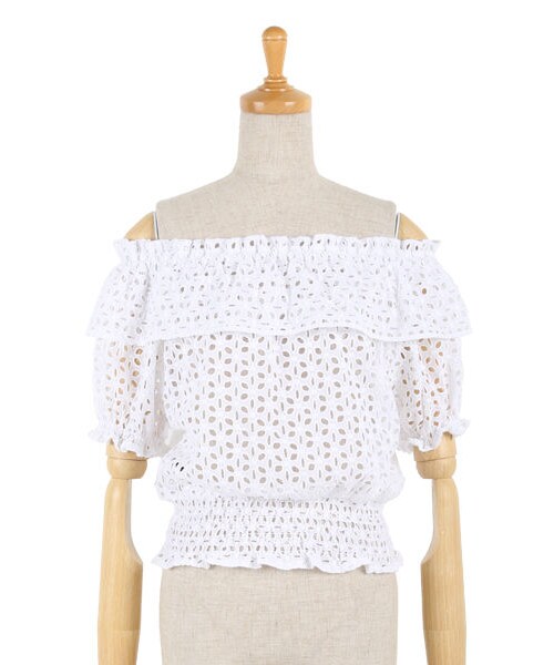 an another angelus(アンアナザーアンジェラス)の「フラワーレースオフショルダー半袖プルオーバーブラウス/an another angelus(シャツ/ブラウス・レディース・その他)」の3枚目の写真