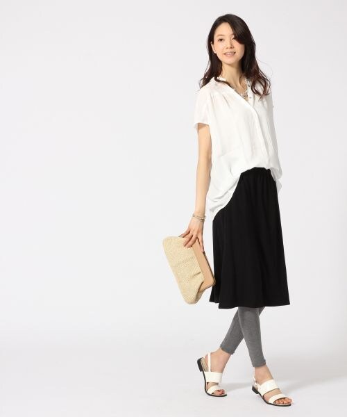 GLOBAL WORK（グローバルワーク）の「スパッツツキカットスカート（スカート・レディース・ブラック09/グレー12/カーキ78・Ｍ/Ｌ）」の4枚目の写真