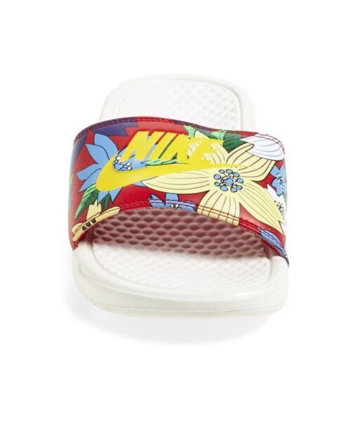NIKE（ナイキ）の「Nike 'Benassi JDI' Print Slide Sandal (Women)（サンダル・レディース・Sail-Tryllw・8 M/10 M/7 M/9 M/6 M）」の4枚目の写真