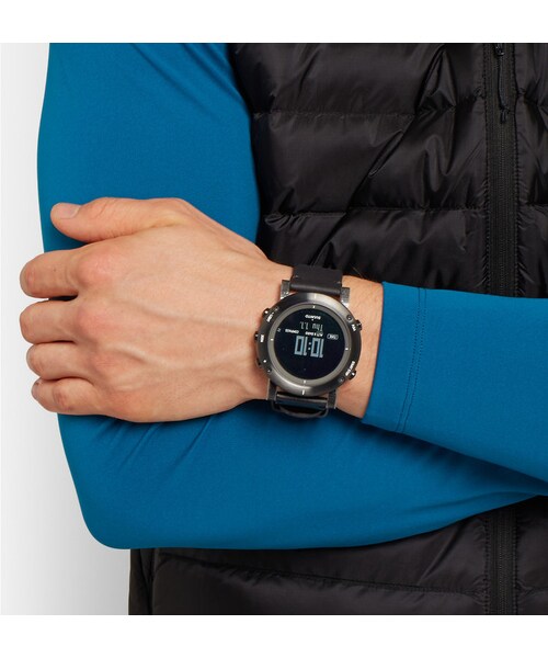 SUUNTO（スント）の「Suunto Essential Stainless Steel Digital Watch（アナログ腕時計・メンズ・Black・One Size）」の7枚目の写真