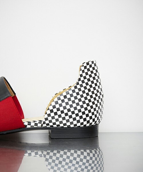 TOGA PULLA（トーガ　プルラ）の「TOGA PULLA　チェックフラットシューズ（その他シューズ・レディース・ブラック・36/37/38/39）」の3枚目の写真