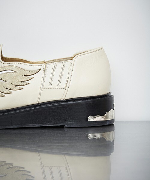 TOGA PULLA（トーガ　プルラ）の「TOGA PULLA　イーグルスリッポン（その他シューズ・レディース・ブラック/ベージュ・36/37/38/39）」の13枚目の写真