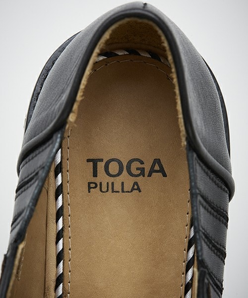 TOGA PULLA（トーガ　プルラ）の「TOGA PULLA　イーグルスリッポン（その他シューズ・レディース・ブラック/ベージュ・36/37/38/39）」の9枚目の写真