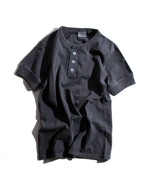 FREAK'S AMERICA（フリークスアメリカ）の「【MADE IN USA】 HENLY NECK TEE（トップス・メンズ・ホワイト/チャコールグレー/ベージュ・S/M/L）」の5枚目の写真