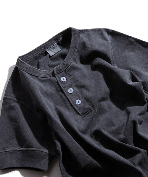 FREAK'S AMERICA（フリークスアメリカ）の「【MADE IN USA】 HENLY NECK TEE（トップス・メンズ・ホワイト/チャコールグレー/ベージュ・S/M/L）」の6枚目の写真