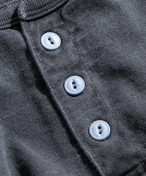 FREAK'S AMERICA（フリークスアメリカ）の「【MADE IN USA】 HENLY NECK TEE（トップス・メンズ・ホワイト/チャコールグレー/ベージュ・S/M/L）」の8枚目の写真