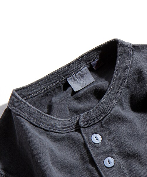 FREAK'S AMERICA（フリークスアメリカ）の「【MADE IN USA】 HENLY NECK TEE（トップス・メンズ・ホワイト/チャコールグレー/ベージュ・S/M/L）」の7枚目の写真