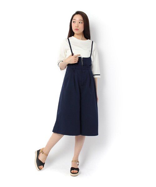 mysty woman（ミスティウーマン）の「2WAYガウチョサロペット（オールインワン・サロペット・レディース・オフホワイト/ベージュ/ネイビー/ブラック・M）」の4枚目の写真