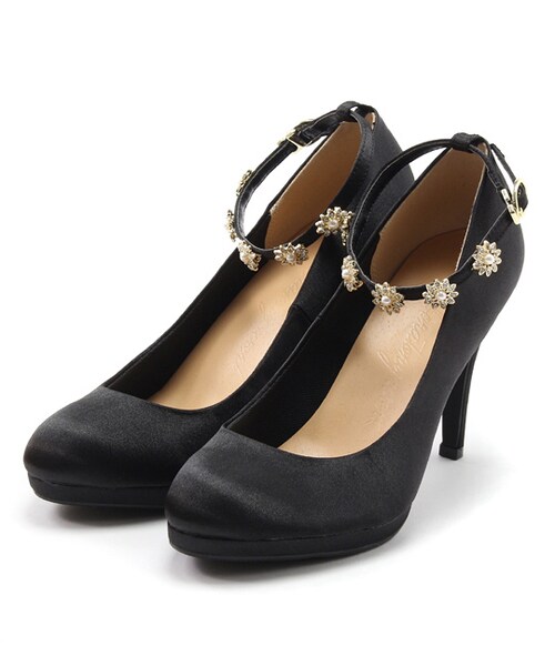 laboratory work(ラボラトリーワーク)の「フラワーモチーフアンクルストラップサテンパンプス(シューズ・レディース・ブラック系/ベージュ/ネイビー・M/L)」の1枚目の写真