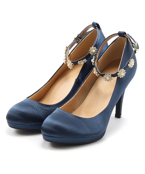 laboratory work(ラボラトリーワーク)の「フラワーモチーフアンクルストラップサテンパンプス(シューズ・レディース・ブラック系/ベージュ/ネイビー・M/L)」の3枚目の写真