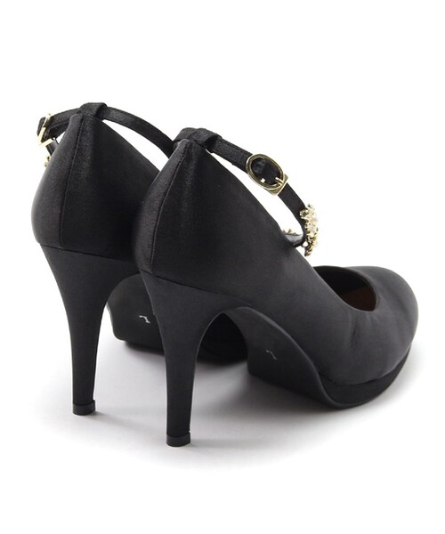 laboratory work(ラボラトリーワーク)の「フラワーモチーフアンクルストラップサテンパンプス(シューズ・レディース・ブラック系/ベージュ/ネイビー・M/L)」の5枚目の写真