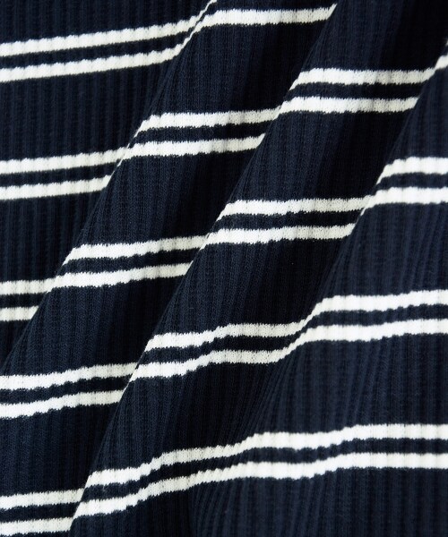 MAJESTIC LEGON（マジェスティックレゴン）の「折り返しオフショルT（トップス・レディース・オフ/柄/アイボリー/イエロー/レッド柄/ネイビー柄・Free）」の10枚目の写真