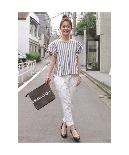 mercibeaucoup,（メルシーボークー）の「メルシーボークー、 / Ｂ：アサスト / シャツ（トップス・レディース・beige/navy・01）」の10枚目の写真