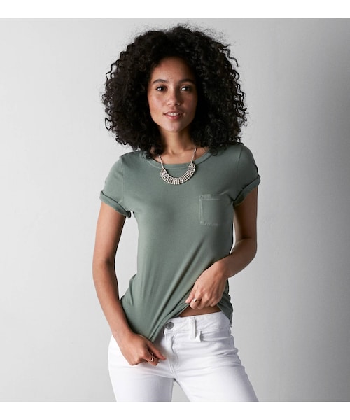 American Eagle(アメリカンイーグル)の「AEOフェイバリットポケットTシャツ(Tシャツ/カットソー・レディース・ブラック/オリーブダスト/インディゴ/ローズ/ウォッシュドブルー・XXS/XS/S/M/L/XL/XXL)」の2枚目の写真