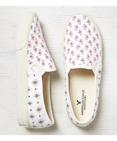 American Eagle（アメリカンイーグル）の「AEOプリントスリッポンスニーカー（スニーカー・レディース・トーストココナツ/ホワイト/ブルー/シエンナ/バナナボート/ライトブリーチ・5/6/7/8/9/10）」の3枚目の写真