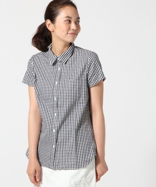 LOWRYS FARM(ローリーズファーム)の「ギンガムシャツ(トップス・レディース・ブラック09/レッド35/ネイビー88・M/L)」の1枚目の写真