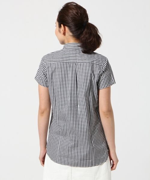 LOWRYS FARM(ローリーズファーム)の「ギンガムシャツ(トップス・レディース・ブラック09/レッド35/ネイビー88・M/L)」の5枚目の写真