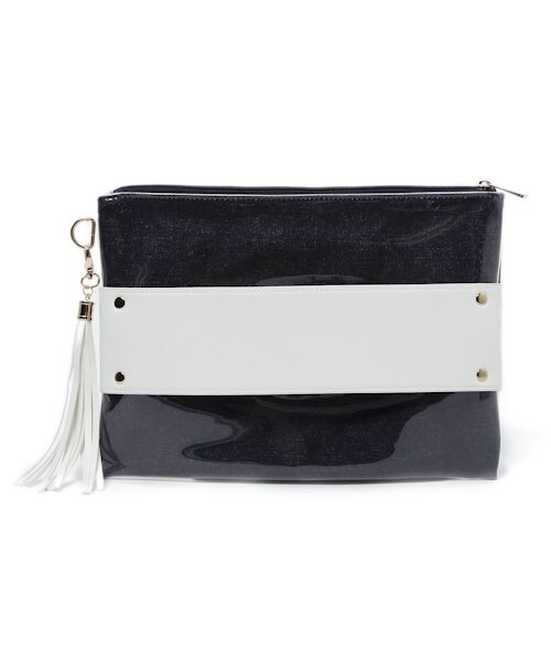 Andemiu（アンデミュウ）の「PVCタッセルツキクラッチバッグ（バッグ・レディース・カーキ78/ライトブルー82/ネイビー88・F）」の9枚目の写真