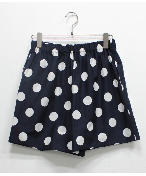 ADAM ET ROPE'（アダムエロペ）の「【先行予約】ビッグドットハーフパンツ（パンツ・レディース・ライトグレー/ネイビー・38）」の3枚目の写真