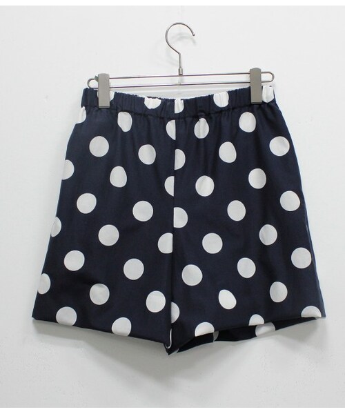 ADAM ET ROPE'（アダムエロペ）の「【先行予約】ビッグドットハーフパンツ（パンツ・レディース・ライトグレー/ネイビー・38）」の4枚目の写真