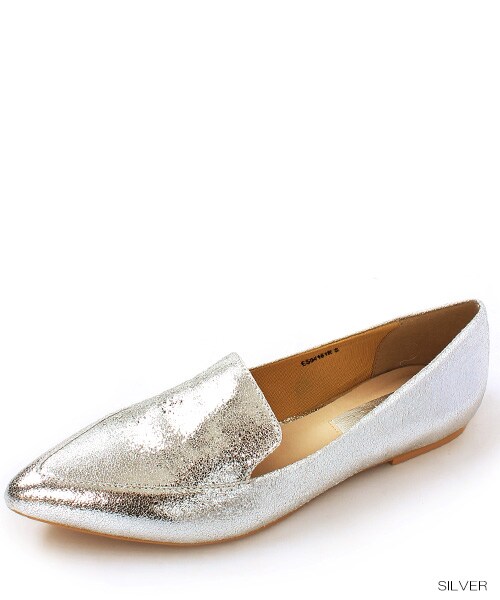 RANDA（ランダ）の「ポインテッドトゥメタリックローファー（シューズ・レディース・ゴールド/シルバー/ネイビー・S/M/L/LL）」の2枚目の写真