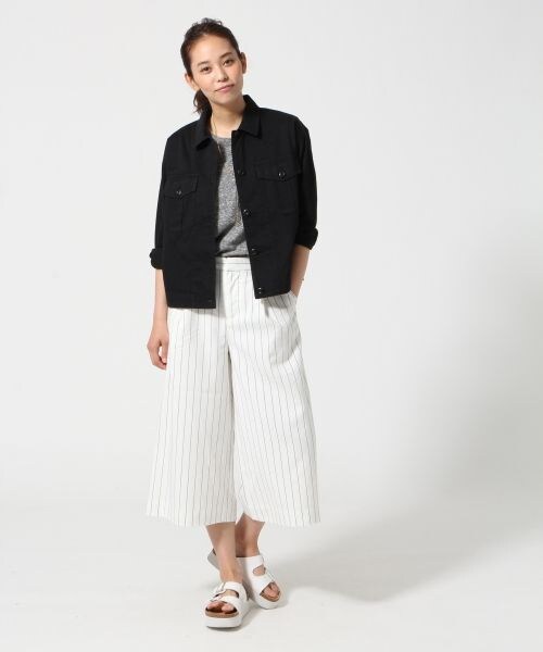 LOWRYS FARM(ローリーズファーム)の「STワイドクロップドパンツ(パンツ・レディース・オフ08/ネイビー88・F)」の3枚目の写真