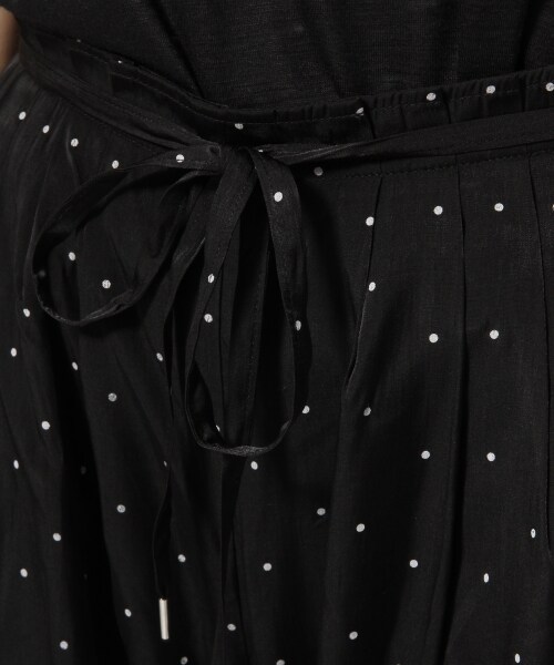 LEPSIM（レプシィム）の「ＴＲデシンワイドパンツ（パンツ・レディース・ドット09/グレージュ12/ネイビー88・Ｍ/Ｌ）」の9枚目の写真