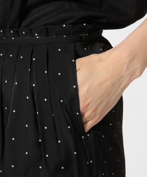 LEPSIM（レプシィム）の「ＴＲデシンワイドパンツ（パンツ・レディース・ドット09/グレージュ12/ネイビー88・Ｍ/Ｌ）」の10枚目の写真