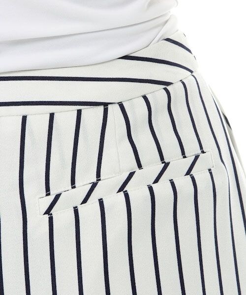 Andemiu（アンデミュウ）の「セミロングガウチョパンツ（パンツ・レディース・ストライプ10/オフホワイト11/ブラック19/ネイビー88・S/M）」の14枚目の写真